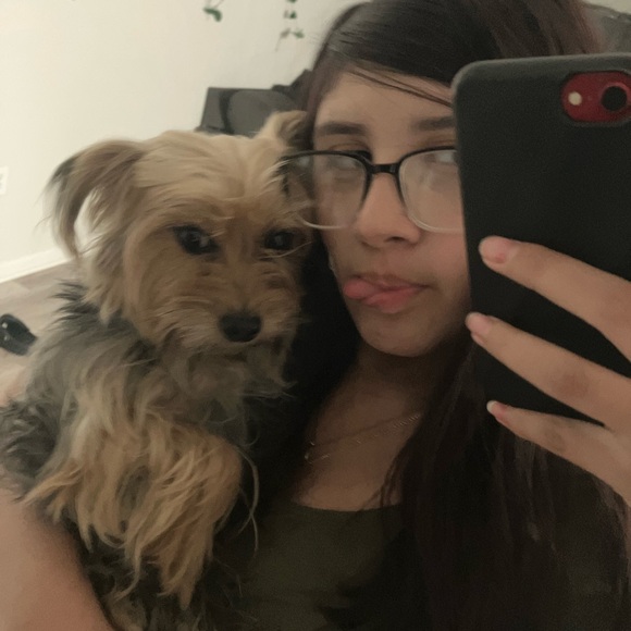 Meet your Posher, Makayla - Picture 6 of 9